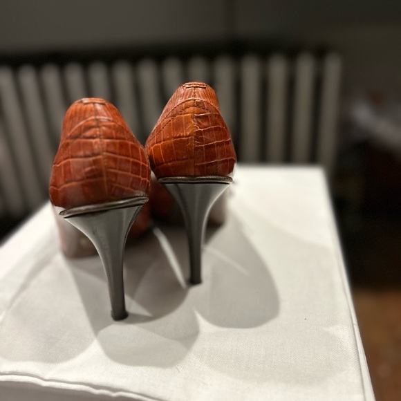 Michelle K. Brick Red leather heels - Picture 3 of 4